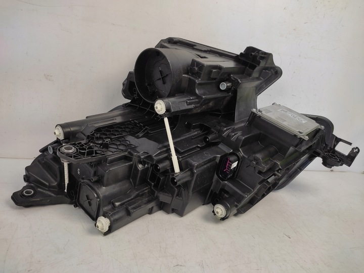 фото №9, Skoda kodiaq 566 лампа права перед повний led 2016-