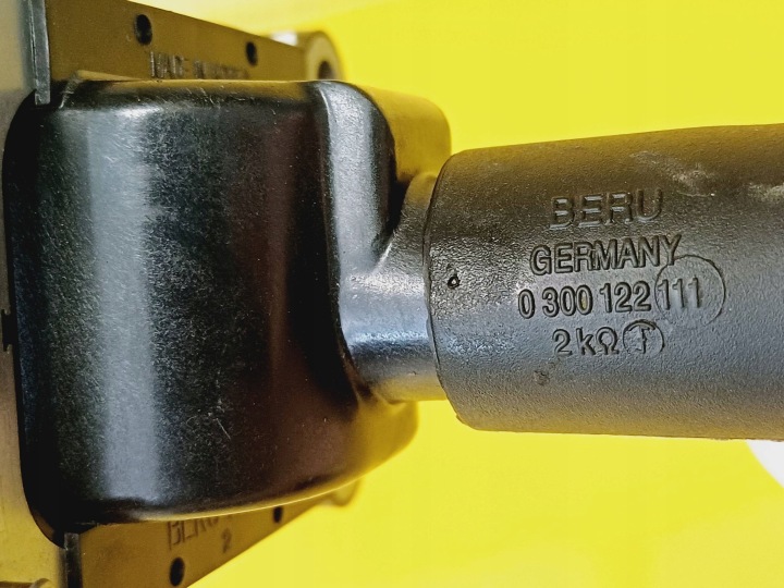 фото №6, Котушка запалювання mercedes w203 2.3 бензин 0040100340 nr1099
