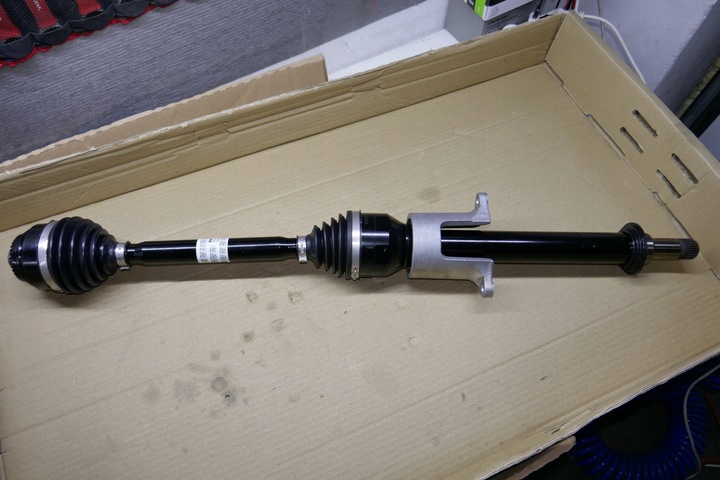 фото №11, Bmw ix1 u11 xdrive 30 полуось правая перед 9884798 jak новая