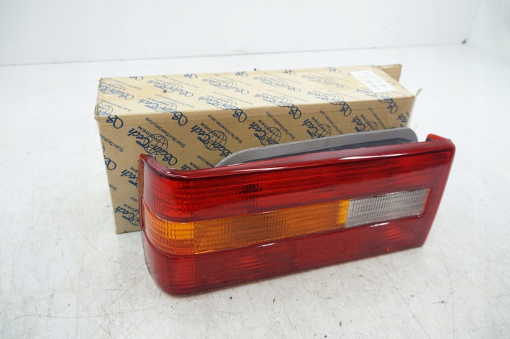 фото №1, Volvo 700 740 лампа задня ліва зад лівий фара 3518171