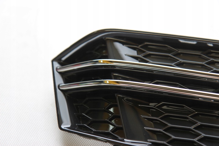 фото №13, Audi a4 b9 8w0 2015- передній рестайлінг комплект решітка бокова бампера s-line