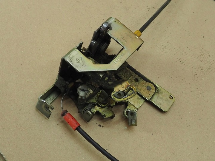 фото №13, Master ii замок дверь правые зад 352464 верхний