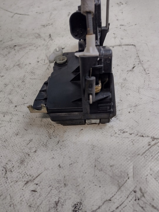 фото №11, Замок двері праві задній bmw e46 sedan 7pin