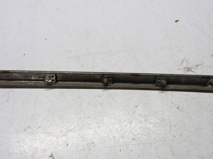 фото №9, Toyota previa ii 00-05 накладка планка кришки багажника зад 75813-28020