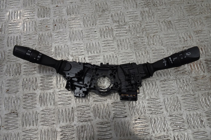 фото №1, Toyota c-hr переключатель комбинированный 16-