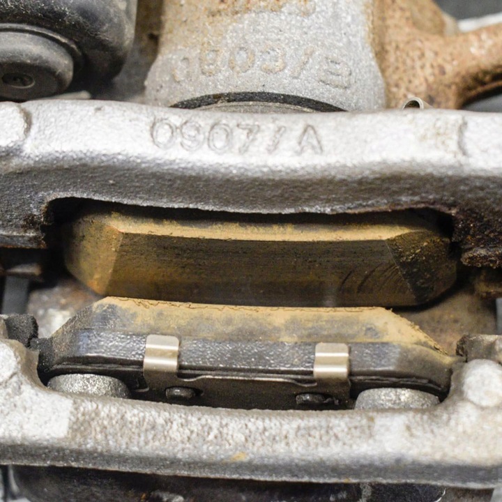 фото №6, Renault kadjar 2017 права сторона задній супорт гальмівний