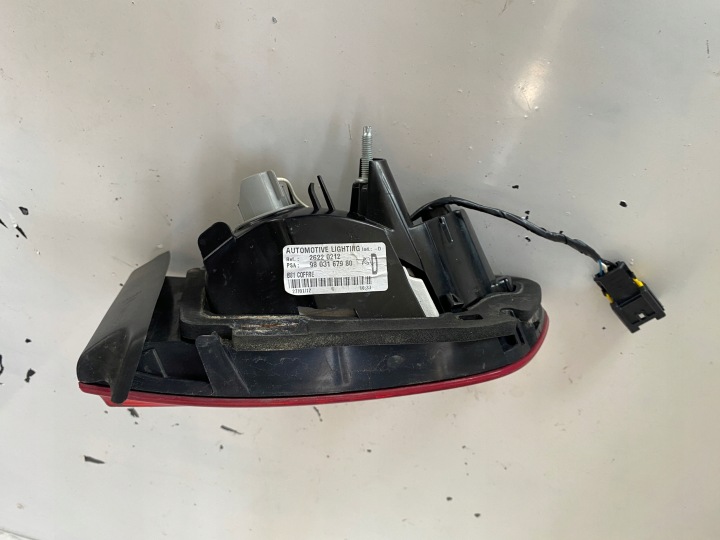 фото №10, Citroen ds5 фара правое зад w крышка багажника 9803167980