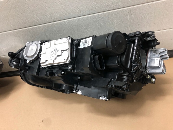 фото №12, Лампы полный led vw golf sportsvan рестайлинг комплект 517941059a 517941060a бренд