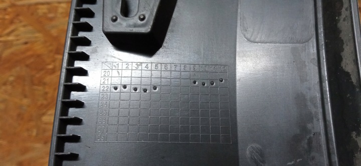 фото №11, Suzuki sx4 s-cross 22- планка накладка крыльев правые зад 77251-63t0r