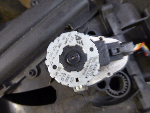 фото №15, Sharan i 7m 95-00 корпус нагревателя воды климат климатроник 2.8 vr6 aaa