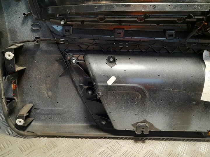 фото №12, Audi a3 8p боковина двері пасажира правий 8p3867106t