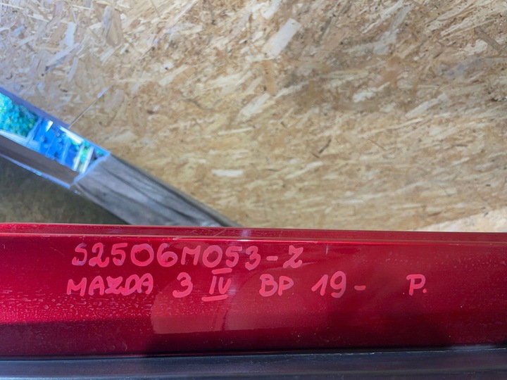 фото №16, Mazda 3 bp iv 4 19- планка порогова права накладка na поріг правий