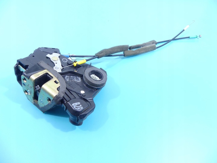 фото №1, Замок перед праві 2pin toyota corolla verso ii eu