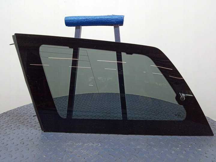 фото №1, Toyota sienna ii xl20 стекло кузовная зад левая 04r