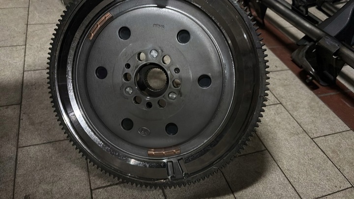 фото №8, Колесо сцепление двухмассовый renault kadjar captur ii 1.3 tce 123101804r