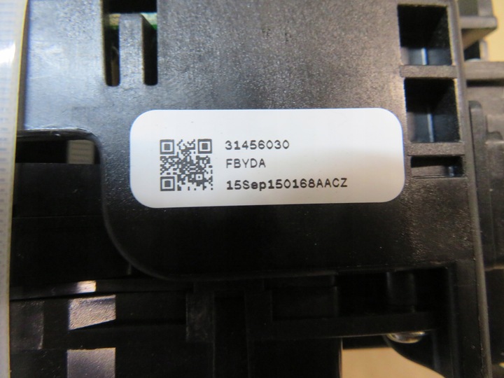 фото №6, Volvo v40 16- підкермові важелі стрічка перемикач комбінований