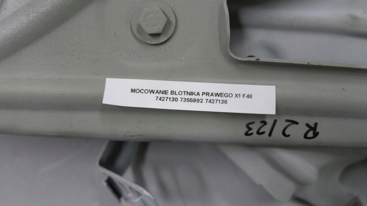 фото №9, Bmw x1 f48 кріплення крила правого 7427130 7355992 7427136
