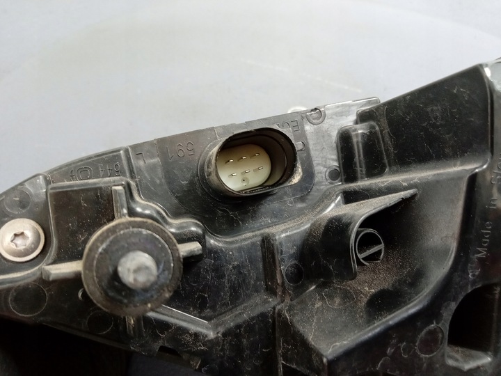 фото №6, Audi a6 c8 sedan лампа зад ліва w кришка багажника 4k5945093