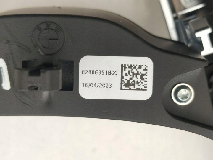 фото №10, Кришка колонки кермового bmw i4 2023 62882351b