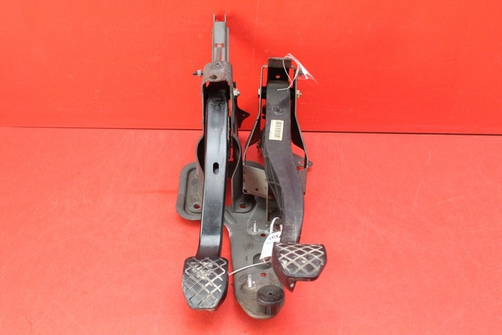 фото №1, Педаль педали тормоз сцепление 7h1721059e 7h1721057 vw transporter t5 03-09