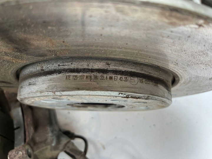 фото №11, Затискачі 4-tłoczkowe диски гальмівні перед mercedes w124 e320 300e-24v m104