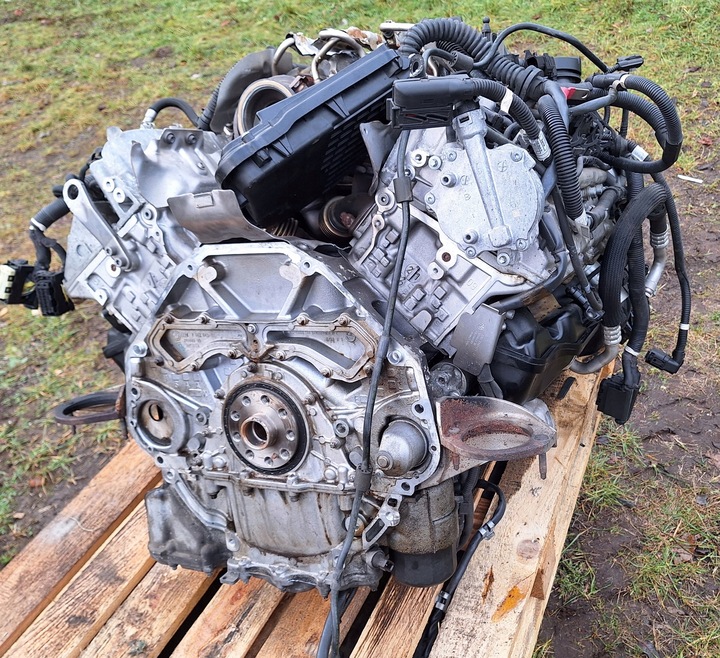 фото №7, Двигатель комплектный s63b44b 4.4 l bmw m5 f10