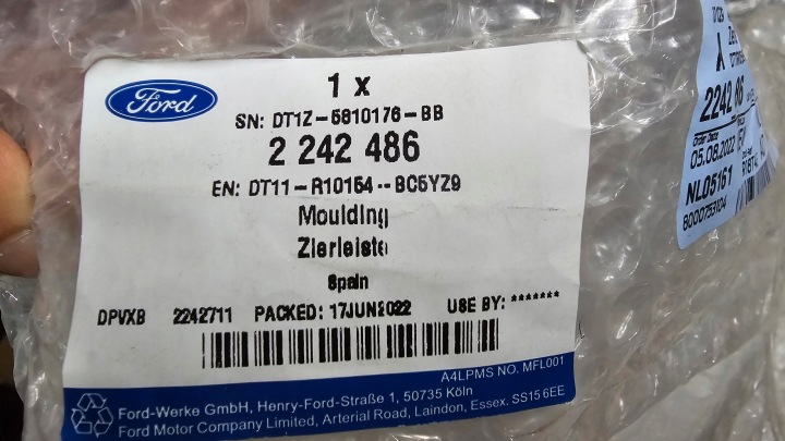 фото №11, Молдинг пороговая порог правый ford transit connect dt11-r10154-b dt11-r10258-a