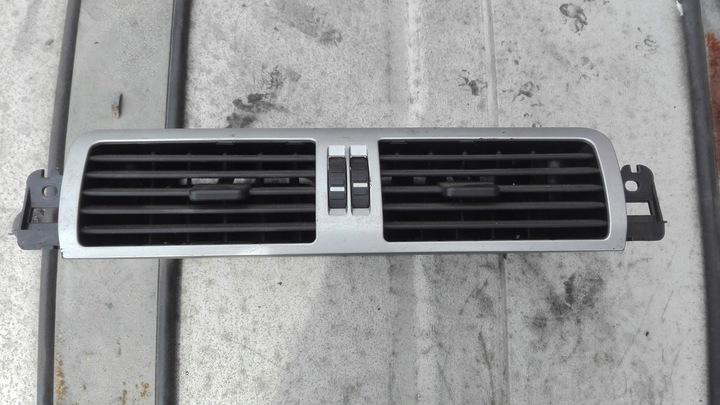 фото №1, Решітка середня повітропровід man tgl tgs 81.61950.6071