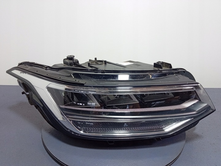 фото №1, Tiguan ii рестайлінг фара праві led eu 5nb941036g