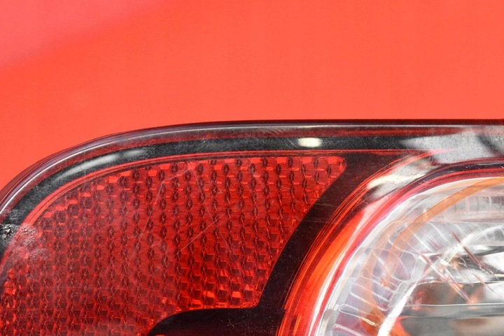 фото №13, Лампа ліва зад задня 9681820280 citroen c3 picasso 1 i 08-13