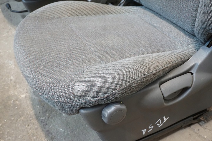 фото №9, Nissan terrano ii сидіння сидіння перед 5d 96r eu комплект