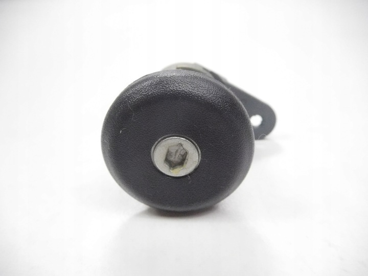 фото №6, Вставка замка дверь правый перед ford fiesta mk3 escort mk4 оригинальный номер 6945706