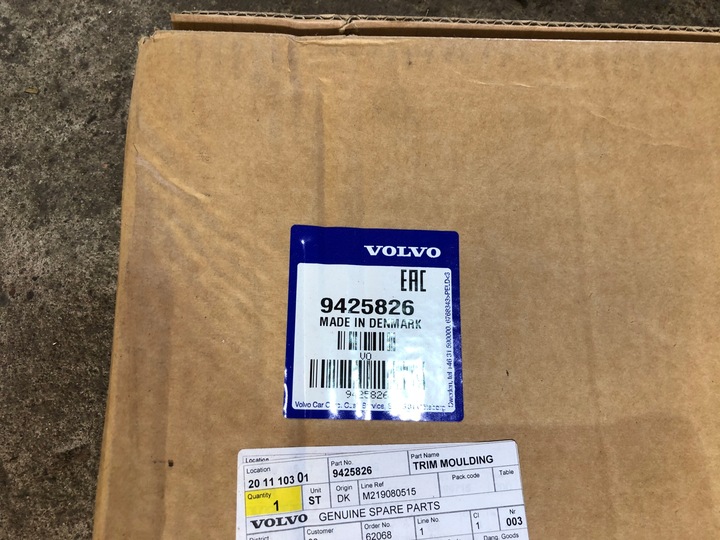 фото №7, Volvo v70 xc70 планка оздоблювальна скла права