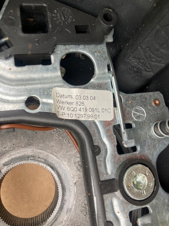 фото №8, Кермо volkswagen polo 9n iv 6q0419091l