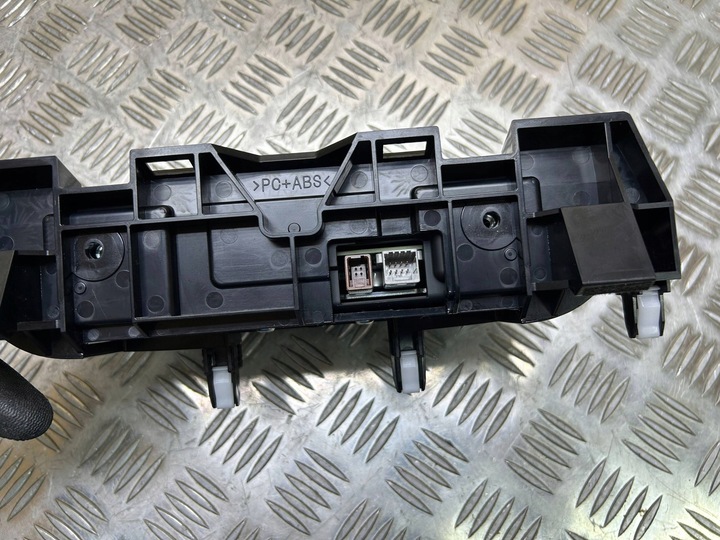 фото №6, Монитор дисплей экран сенсорный mazda 6 gj 2016 gml8611j0