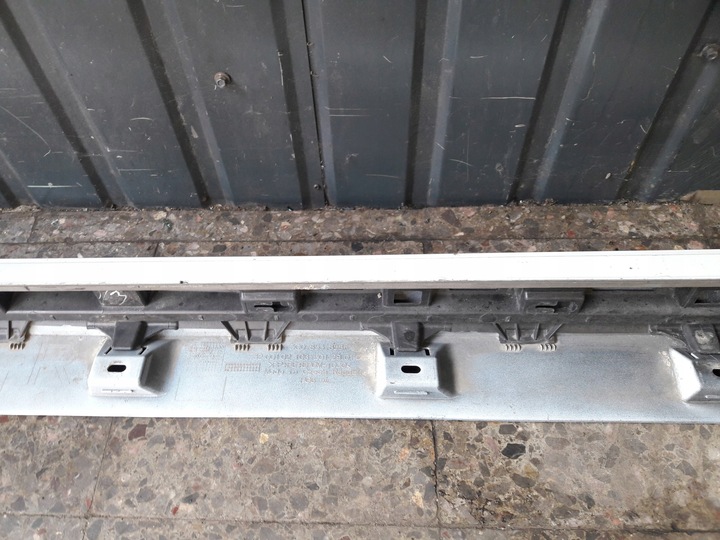 фото №16, 3g0853858f планка поріг накладка vw passat b8 біла