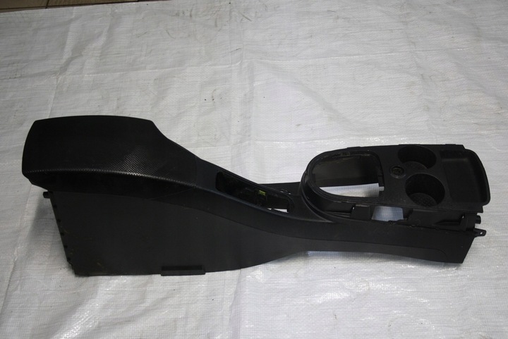 фото №7, Подлокотник комплектный seat toledo iii 5p0947559dp 5p0863241c