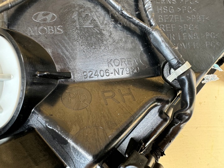 фото №12, Hyundai tucson 4 iv n-line рестайлинг 24r- лампа противотуманная правые зад