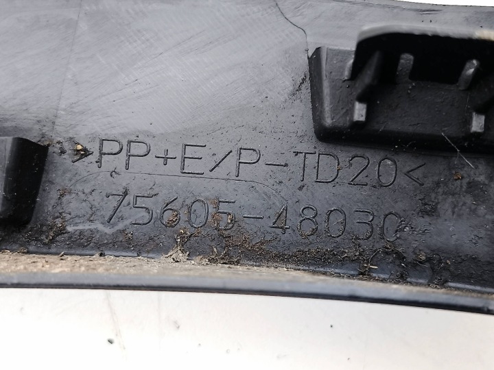 фото №8, Lexus rx 450h 2020 накладка підкрилки заднього 7560548030