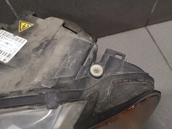 фото №7, Лампа ксенон лівий перед audi a4 b7 eu 8e0941003am