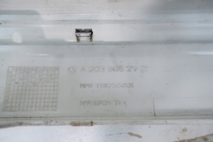 фото №11, Mercedes c-klasa w203 2000- планка накладка бампера зад a2038852921