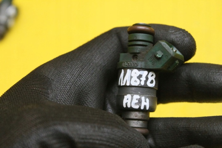 фото №8, Инжектор 037906031aa golf iv a3 8l 1.6 b aeh