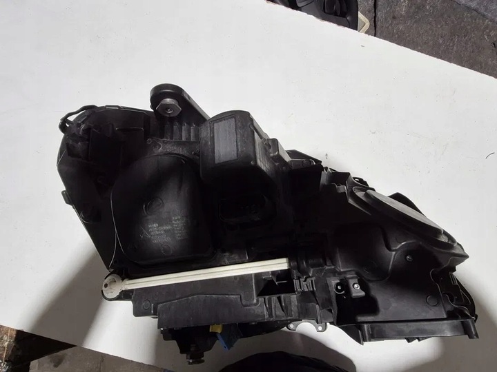 фото №8, Mercedes e клас w212 рестайлінг, лампа перед ліва.