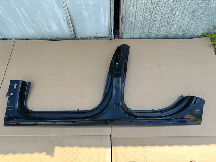 фото №1, Audi a7 rs7 4g c7 поріг лівий обшивка порога 4g8809847 новий новий