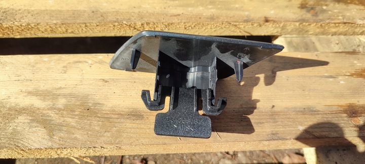 фото №3, Заглушка склоомивача кутик права audi q5 80a fy ii 2 дорестайлінг lz7s