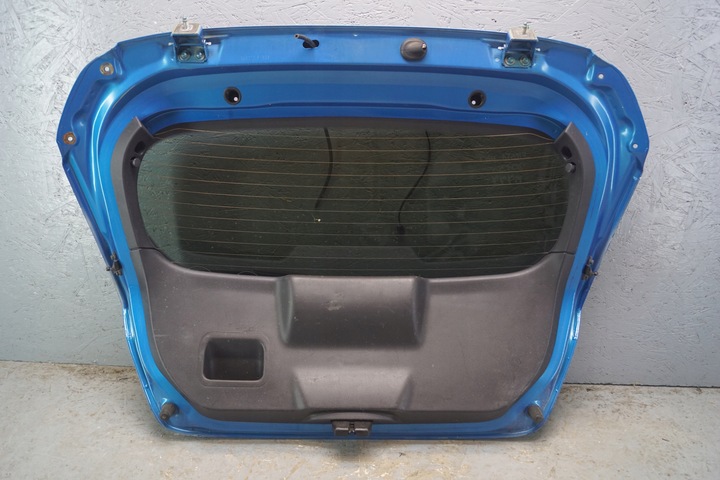 фото №16, Ford fiesta mk7 рестайлинг крышка зад zc k777