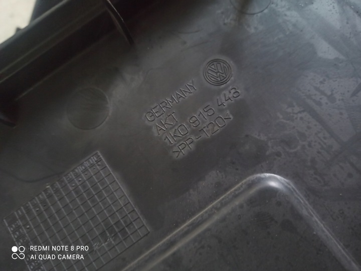 фото №7, Основа акумулятора корпус audi vw 1k0915333b