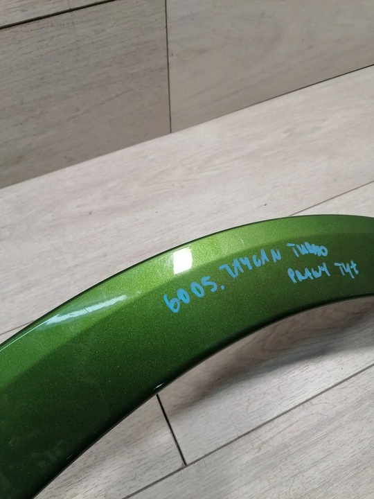 фото №5, Taycan turbo планка крило праві зад 9j0854732