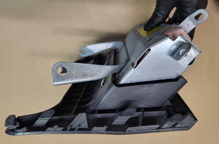 фото №10, Повітряна подушка колінна подушка безпеки toyota yaris ii 305477010 оригінальний номер європа