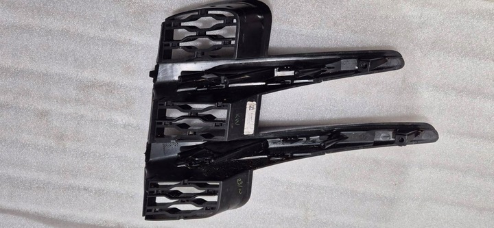 фото №10, Решітка нижня бампера права land rover evoque ii